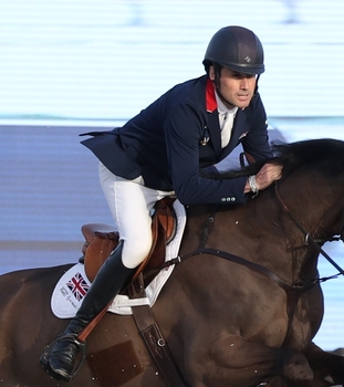 Tim Gredley jumps into third place in the Deutsche Kreditbank AG 4* 1.60m Grand Prix in Germany with Medoc De Toxandria Tim Gredley jumps into third place in the Deutsche Kreditbank AG 4* 1.60m Grand Prix in Germany with Medoc De Toxandria